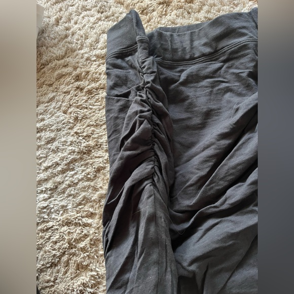 Ruched grey sundry skirt size 2 - Picture 2 of 3